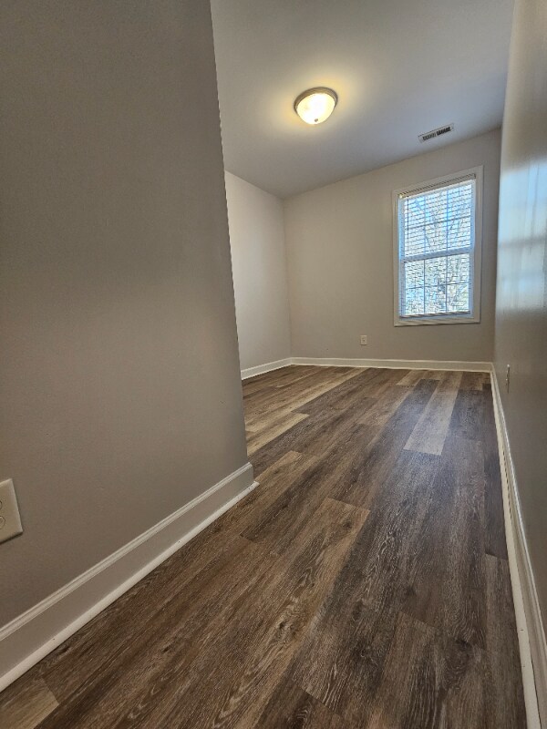 Building Photo - 527 Walter St