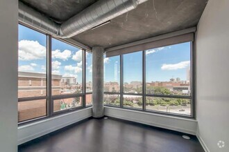 Building Photo - 1 bedroom in Chicago IL 60642