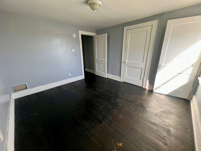 Building Photo - 504/506 Ninth Street