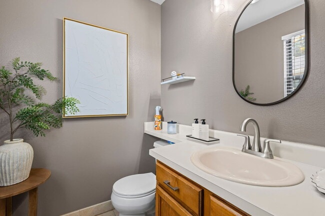 Building Photo - 4233 S Richfield Way