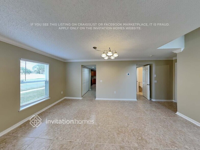 Building Photo - 14213 Econ Woods Ln
