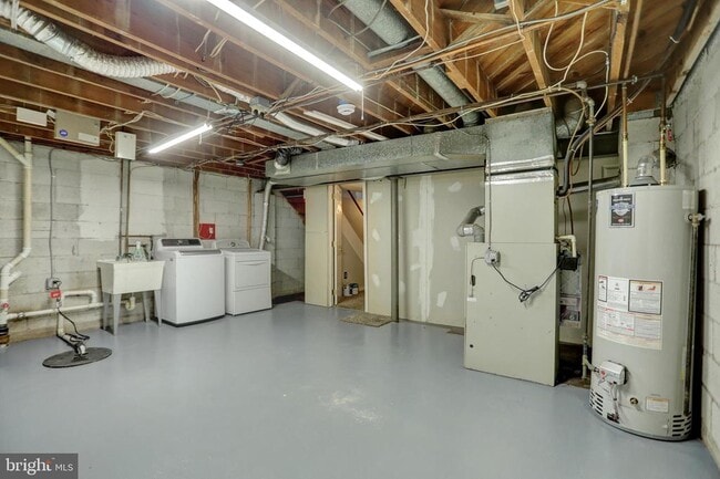 Building Photo - 32 Wilfred Ct