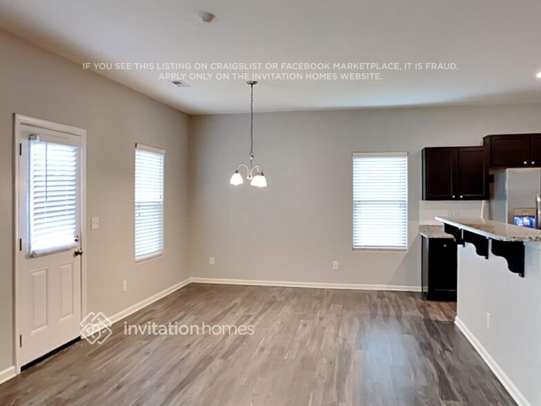 Building Photo - 1114 Blue Topaz Dr