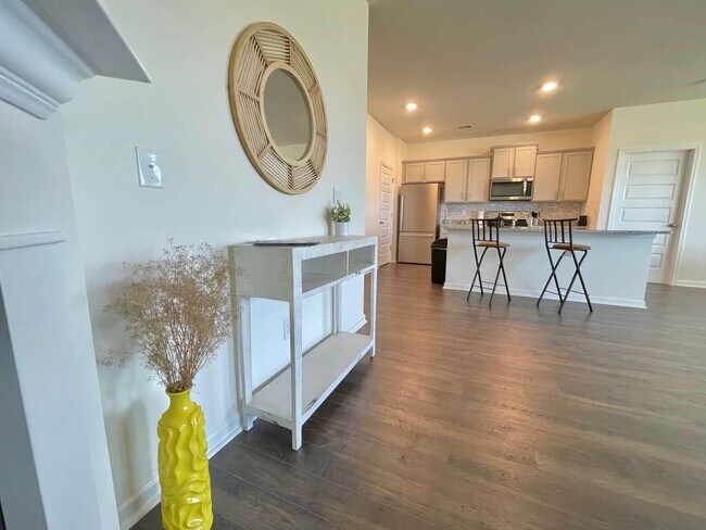 Building Photo - 350 Graham Campbell Ln