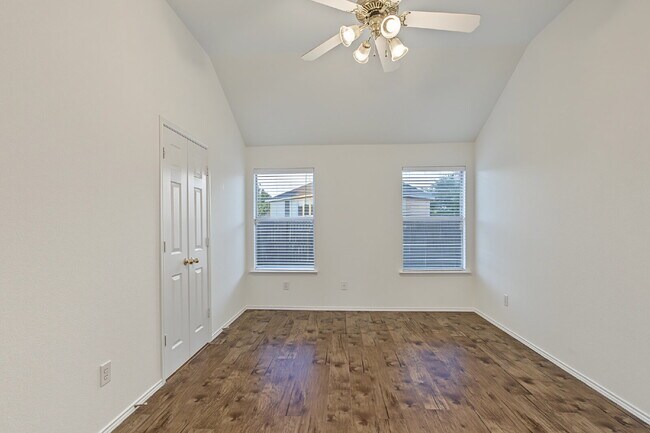 Building Photo - Single Family 3 Bedroom for Rent