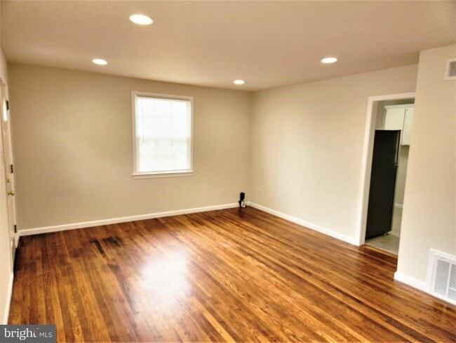 Building Photo - 2616 Kirtland Ave