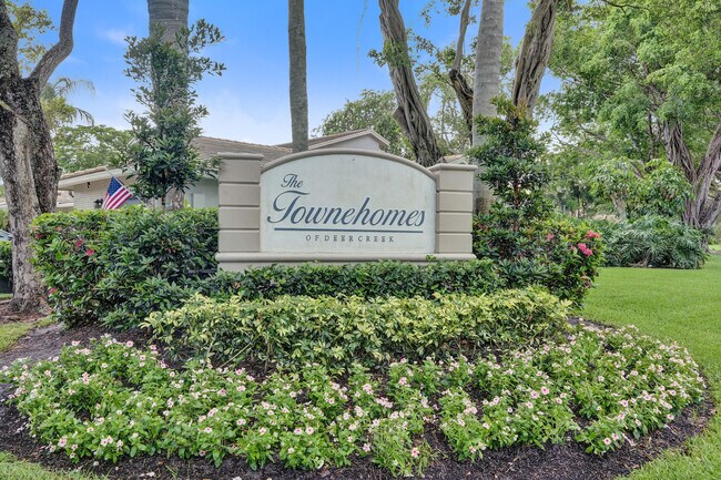 Building Photo - 635 Northshore Dr