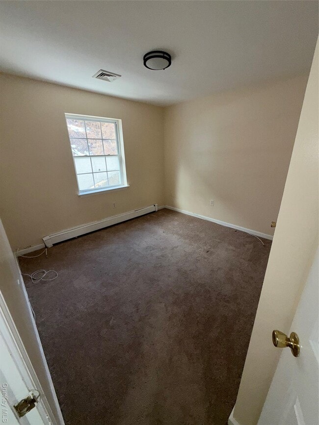 Building Photo - 219 Mary Lou Ave