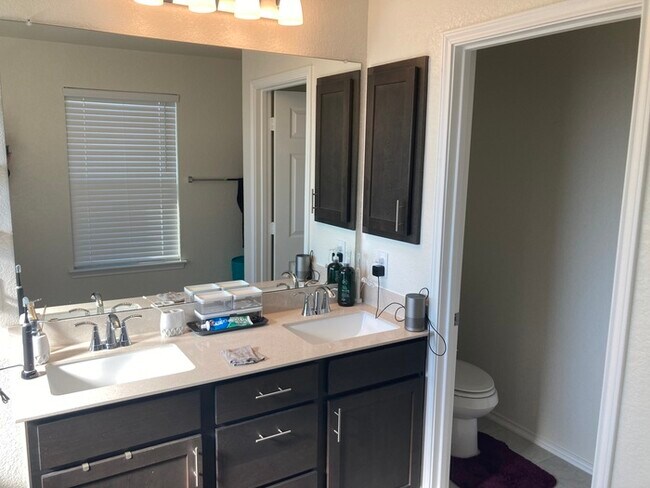 Building Photo - !! 50% OFF on 1st Month's Rent when you mo...