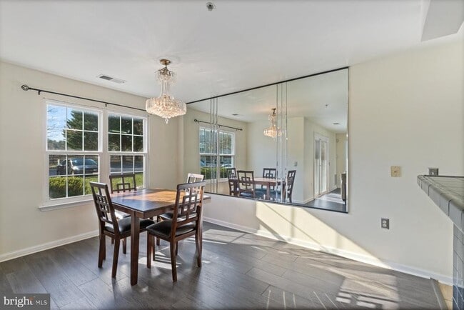 Building Photo - 8901 Stone Creek Pl