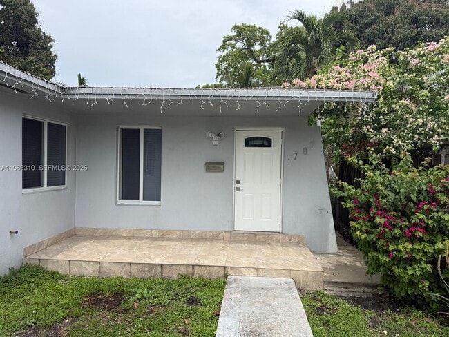 Building Photo - 1781 NW 16th St