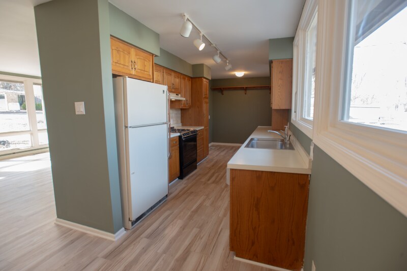 Building Photo - 1500 SW Clontarf St