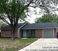 Building Photo - 851 Hueco Dr