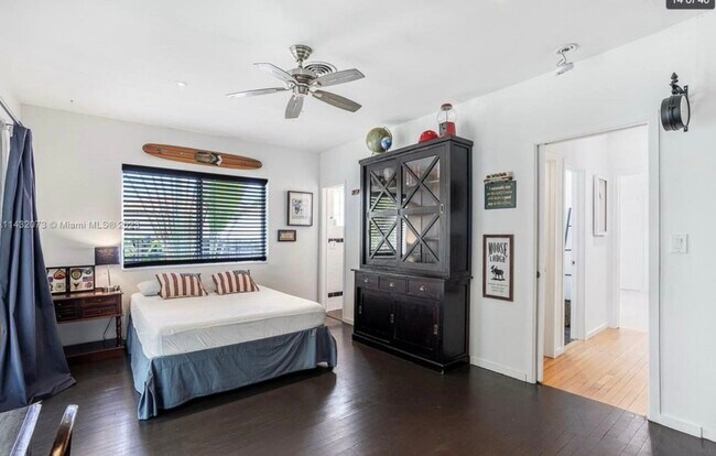 Building Photo - 7960 Hawthorne Ave