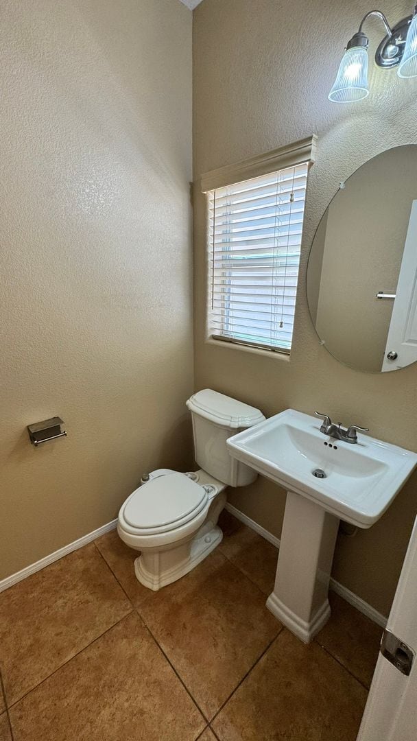 Building Photo - Welcome Home 2 master bedrooms