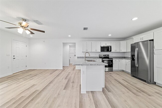 Building Photo - 874 NE 130th Terrace