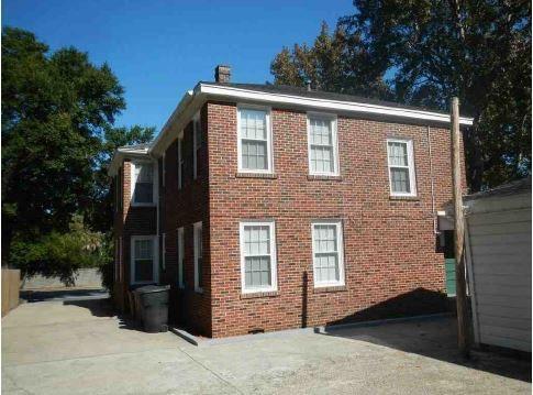 Building Photo - 1805 E Cervantes St