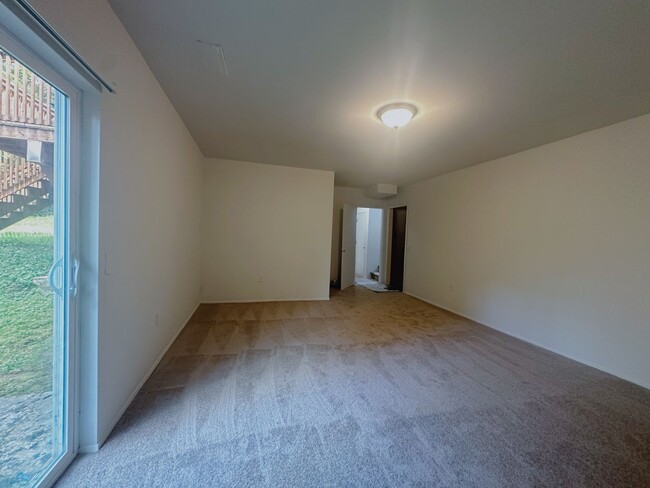 Building Photo - Beautiful 4-Bedroom 3-Bath Home in Marysvi...