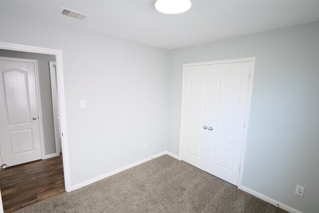 Building Photo - 7522 Appleberry Dr