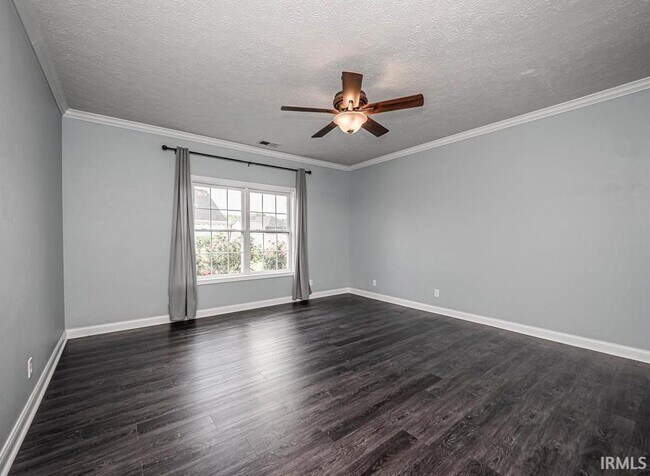 Building Photo - 2747 Thornhill Dr