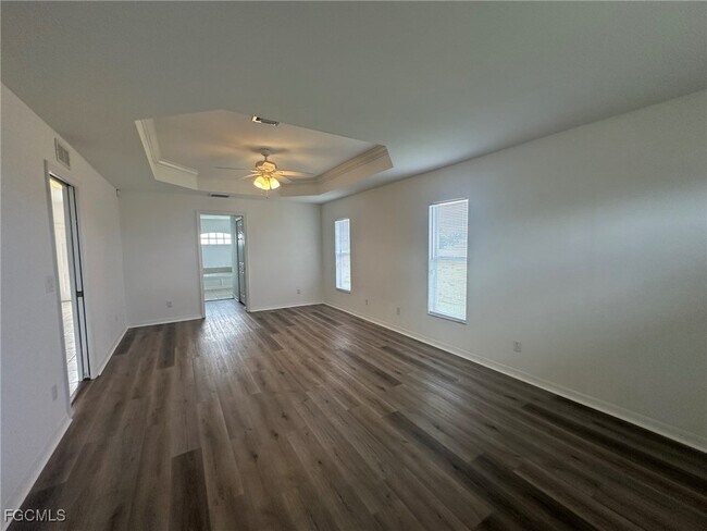 Building Photo - 3929 NW 42nd Ave