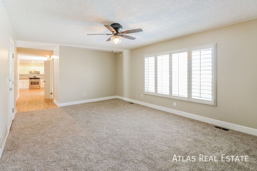 Building Photo - 17327 E Asbury Cir