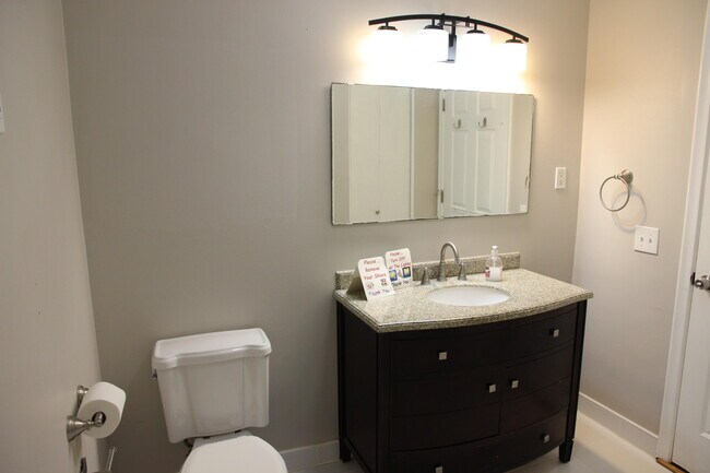 Building Photo - 4259 Packard St