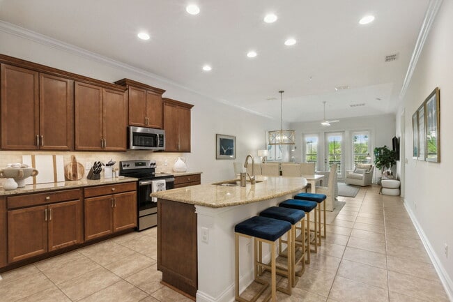 Building Photo - 95282 Summerwoods Cir