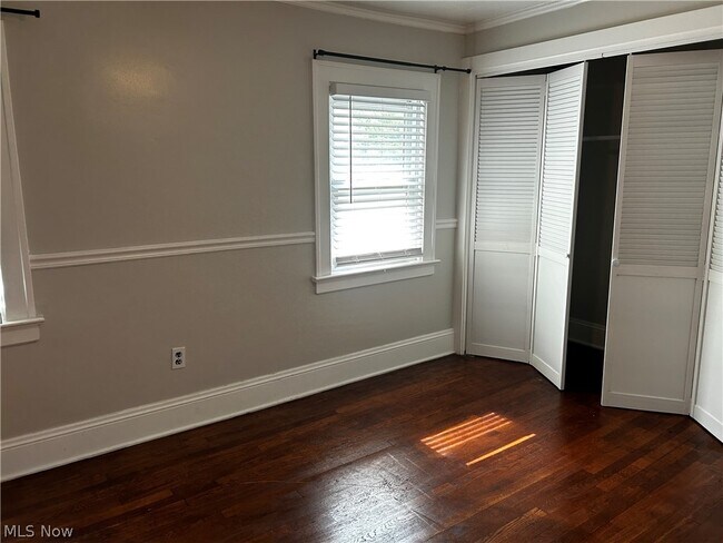 Building Photo - 3383 W 128th St