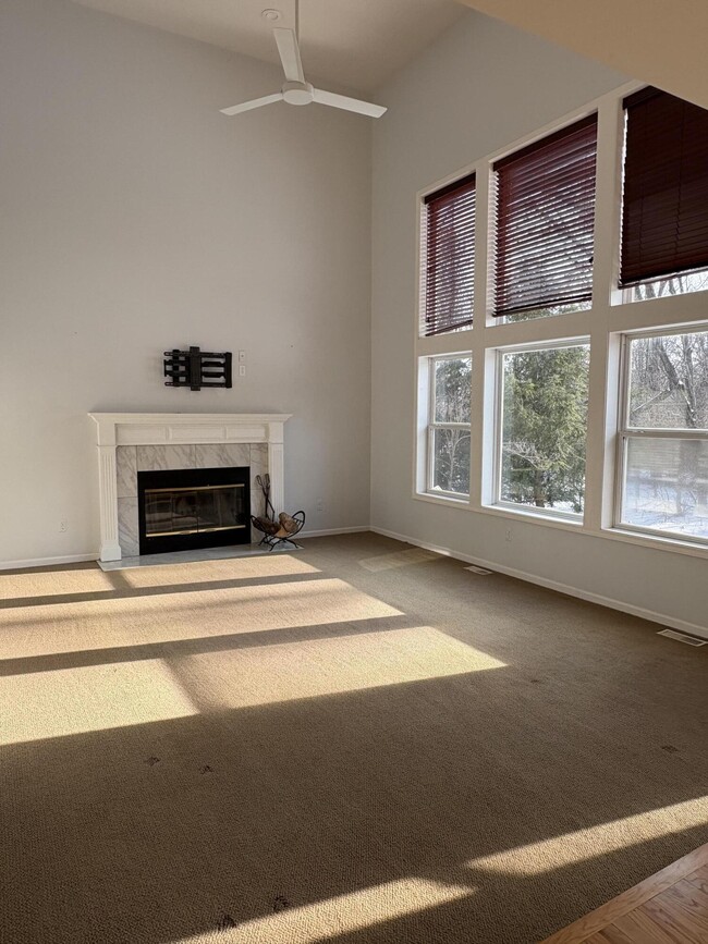 Building Photo - 1280 Waterways Dr