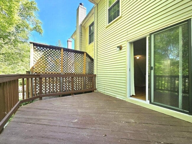 Building Photo - 7664 Northern Oaks Ct