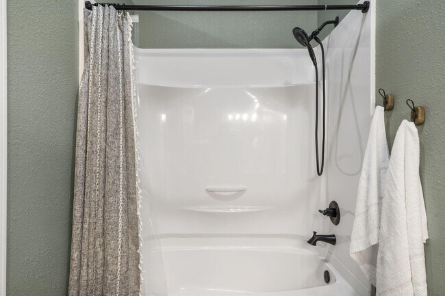 Building Photo - 225 Ozark Mountain Resort Dr