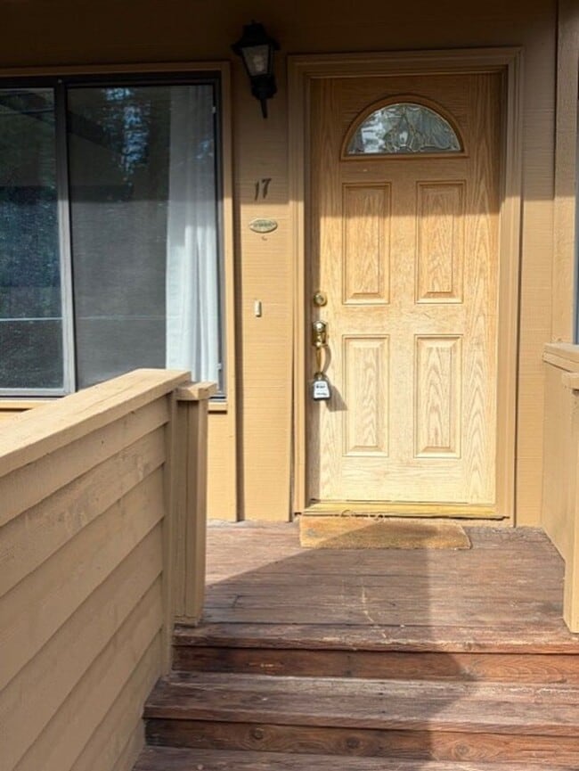 Building Photo - Northwood Estate Charmer - REDUCED PRICE