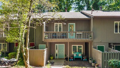 Building Photo - 4321 Sunscape Ln