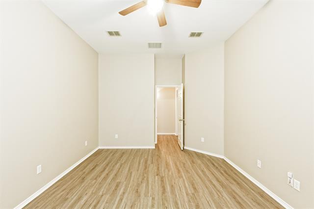 Building Photo - 1129 Acacia Dr