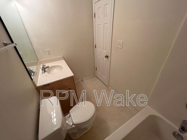 Building Photo - 8307 Glenwood Springs Ct