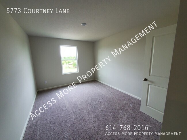 Building Photo - BRAND NEW - 4 BED 2.5 BATH - GOLF COURSE