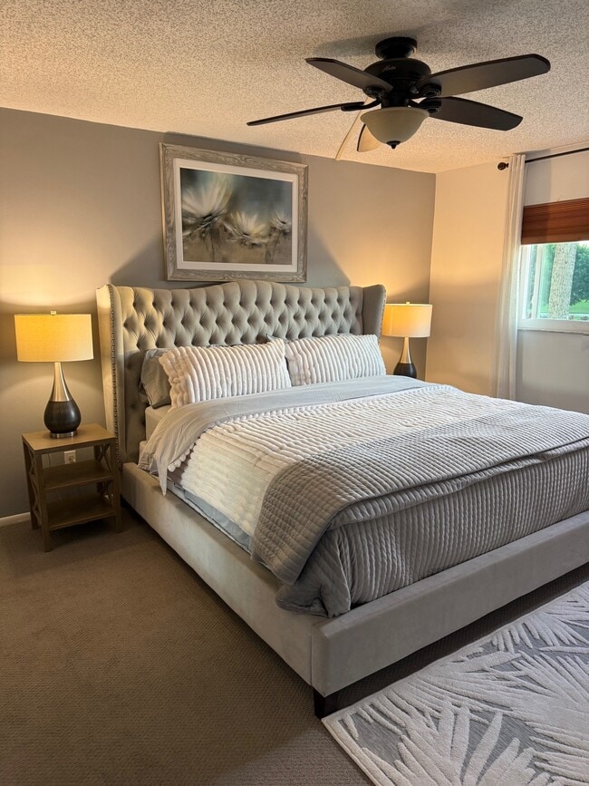 Building Photo - 5635 Rattlesnake Hammock Rd