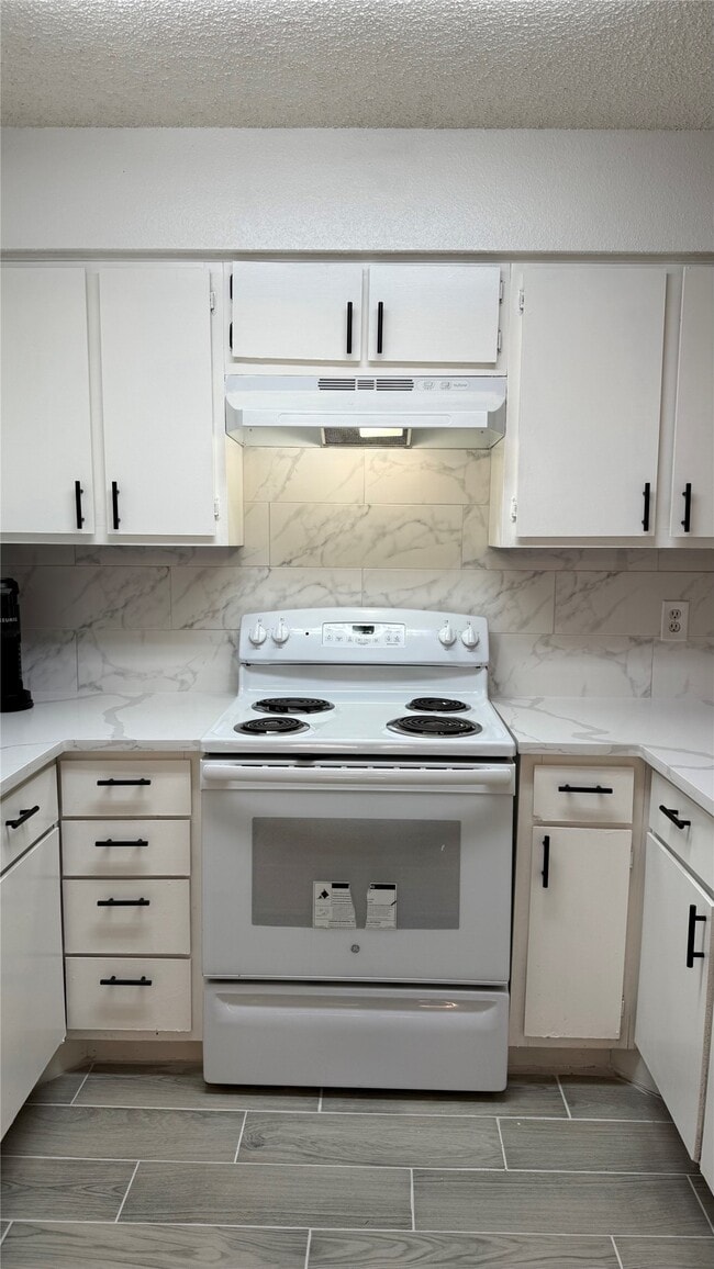 Building Photo - 12922 Wirevine Ln