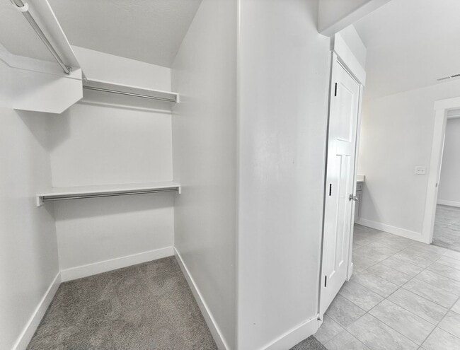 Building Photo - 3 Bed | 2.5 Bath | 2,365 sq ft above grade | Full unfinished basement | 2-car garage