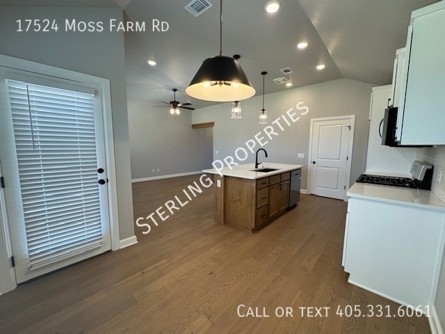 Building Photo - 17524 Moss Farm Rd