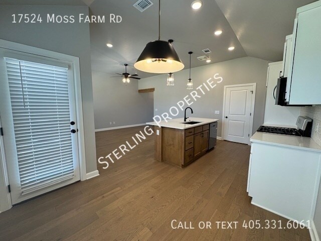 Building Photo - 17524 Moss Farm Rd