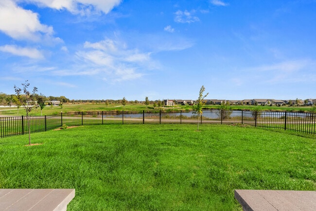 Building Photo - 2461 Tahoe ln