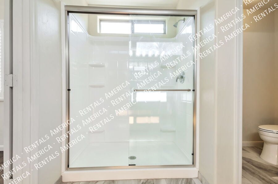 Building Photo - 219 W Calle Patio Lindo