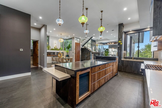 Building Photo - 3712 Broadlawn Dr