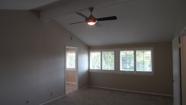 Building Photo - POOL HOME 4BR, 2.5BA, Yorba Linda, Cul-de-...