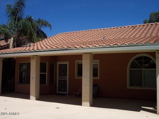 Building Photo - 5639 E Aire Libre Ave