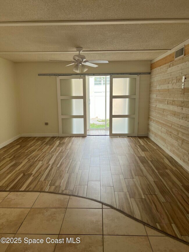 Building Photo - 3135 Shady Dell Ln