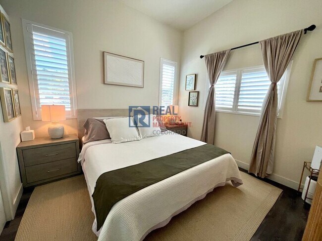 Building Photo - 3640 Inspiration Dr