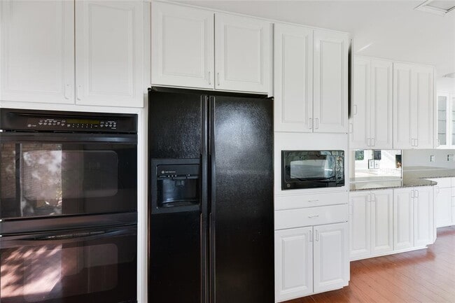 Building Photo - 1505 Ridgecrest Dr